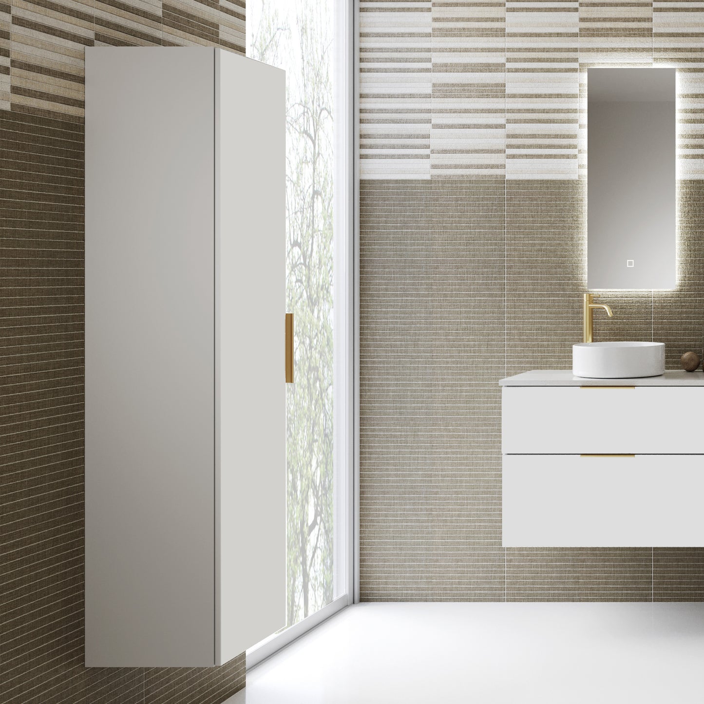 KAMĖ BIG Hochschrank – geriffelte Front mit Messinggriff