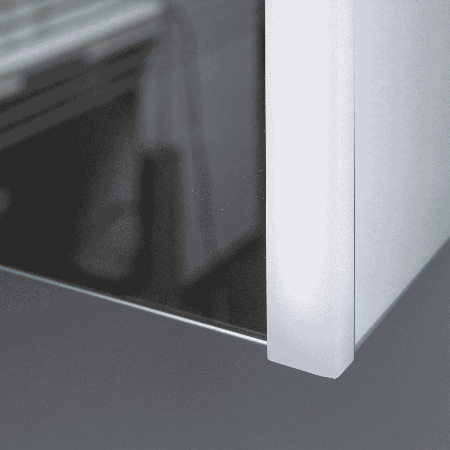 KAMĖ BIG LED-Spiegelschrank – 3 Türen