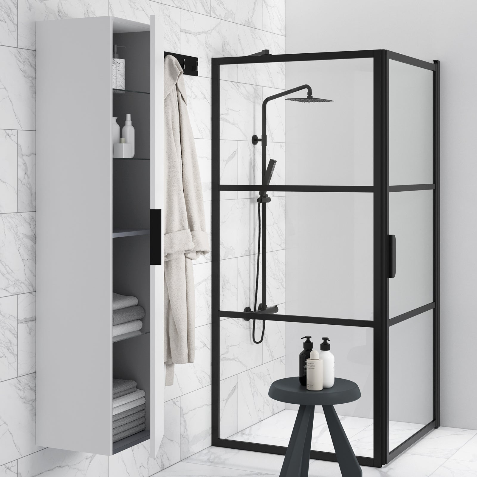 KAMĖ BIG Hochschrank – schwarze Griffe