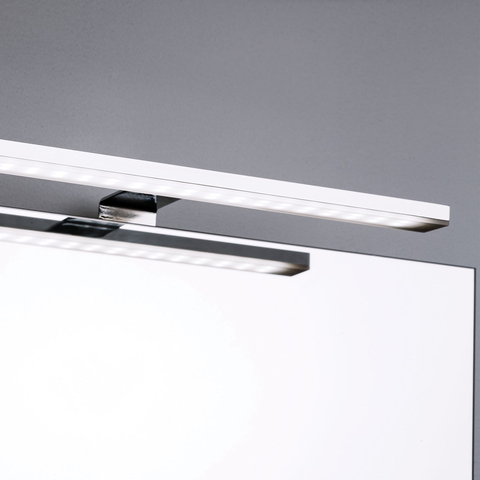 KAMĖ GARDA LED-Spiegelschrank – 1 Tür