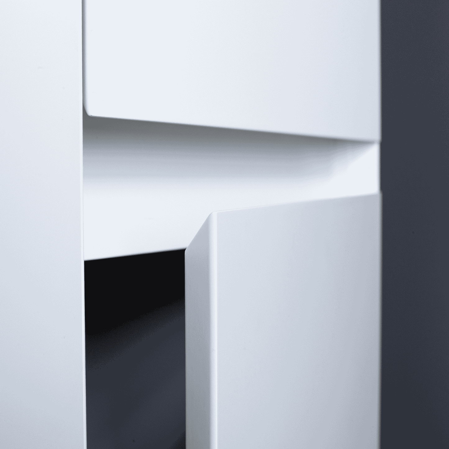 KAMĖ LOFT Hochschrank
