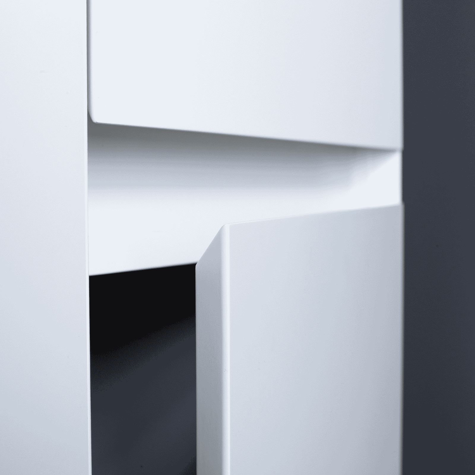 KAMĖ LOFT Hochschrank