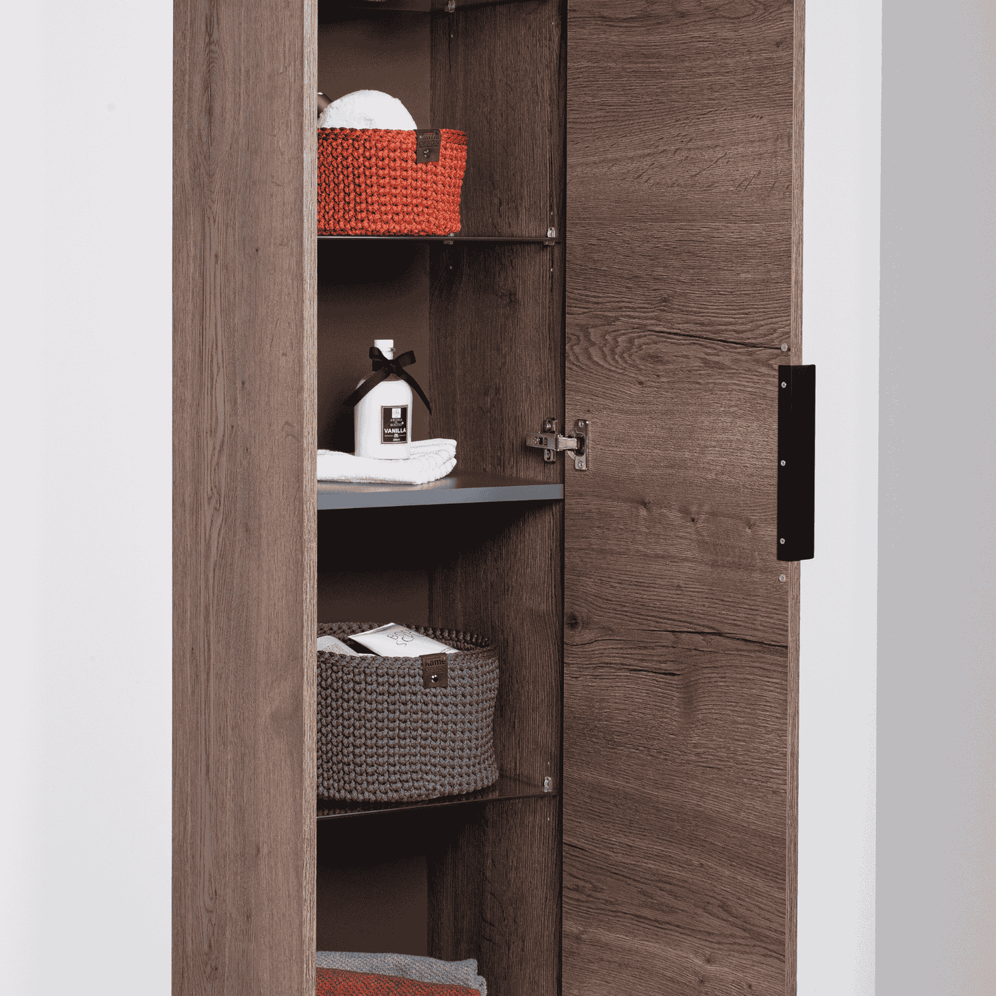 KAMĖ BIG Hochschrank – schwarze Griffe
