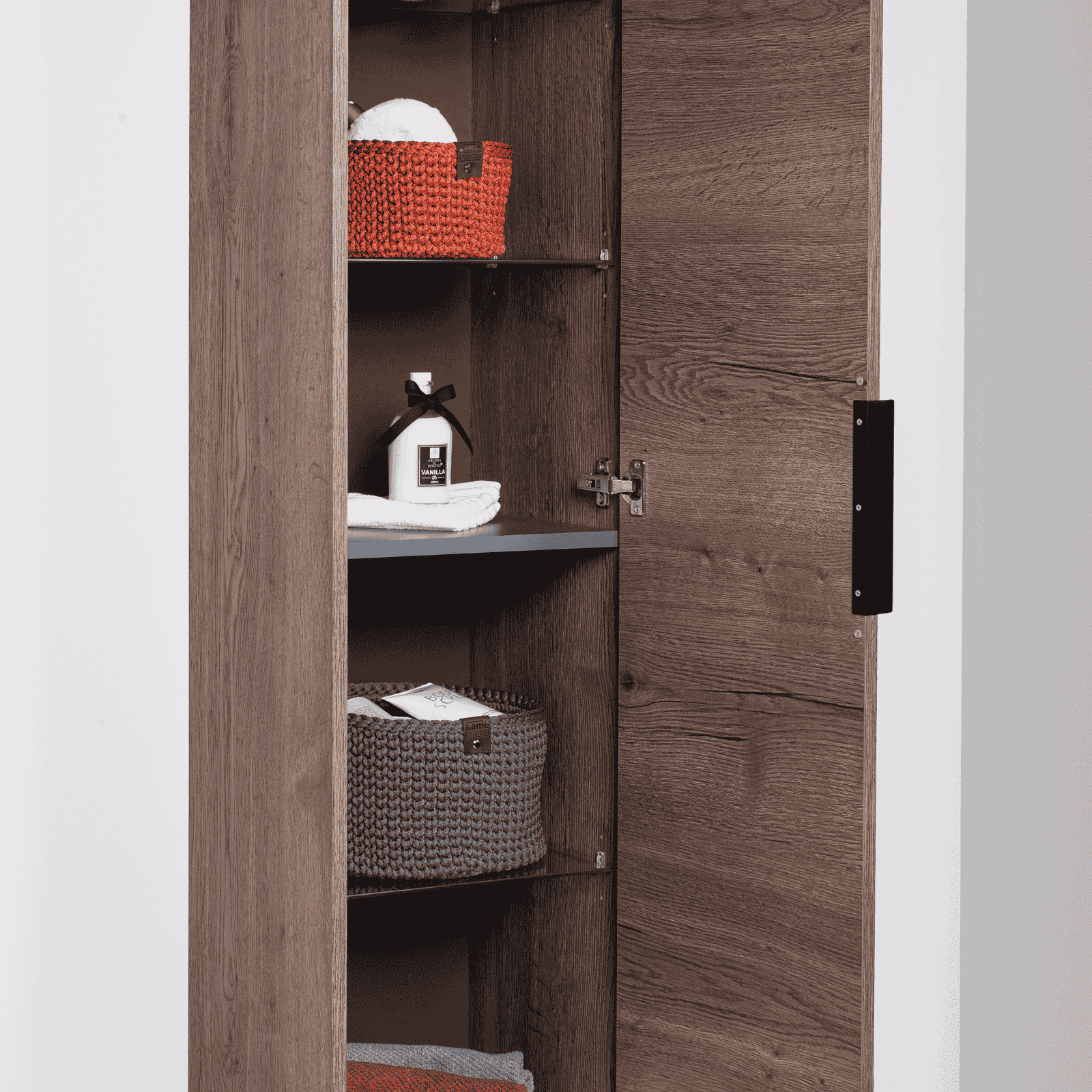 KAMĖ BIG Hochschrank – schwarze Griffe