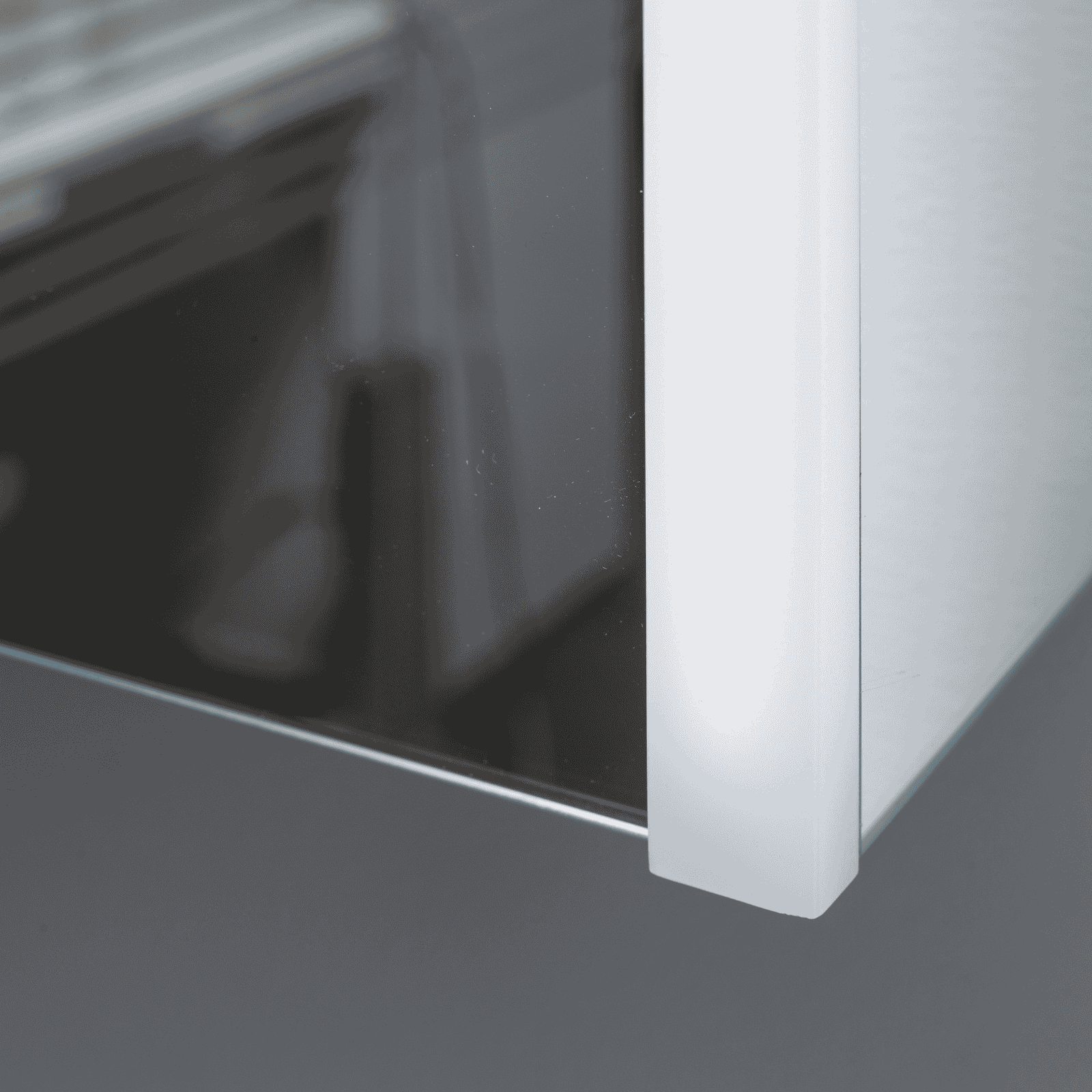 KAMĖ BIG LED-Spiegelschrank – 3 Türen
